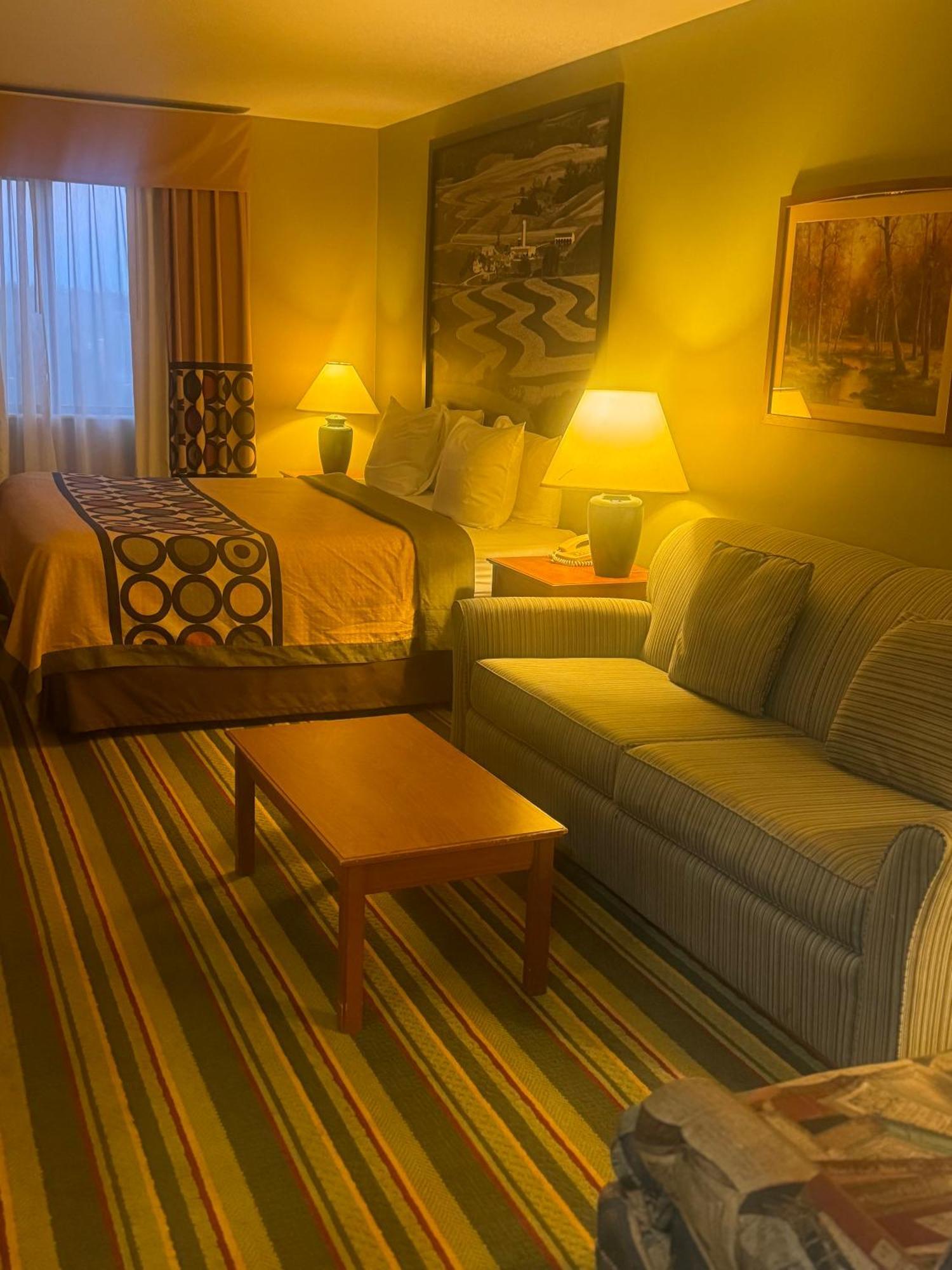 Super 8 By Wyndham Sparta Extérieur photo